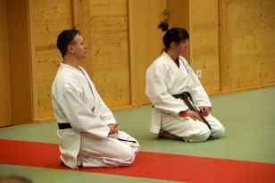 seibukan_Neue_Uebungsleiter_im_Dojo_Seibukan_Linz_2011_017.jpg