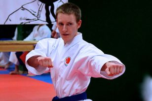 seibukan_KARATE_ein_Sport_fuer_Alt_und_Jung_2012_014.jpg