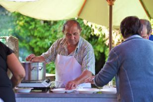 seibukan_Schweinebraten_Kistensau_beim_Kitzmueller_2012_017.jpg