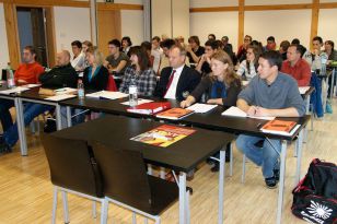 seibukan_Neue_Uebungsleiter_im_Dojo_Seibukan_Linz_2011_000.jpg