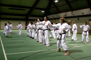 seibukan_Neue_Uebungsleiter_im_Dojo_Seibukan_2009_007.jpg