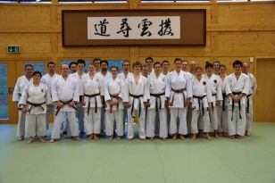 seibukan_Neue_Uebungsleiter_im_Dojo_Seibukan_Linz_2011_020.jpg