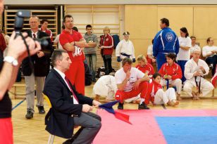 seibukan_Goju_und_Wado_OEM_Feldkirchen_2011_006.jpg