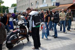 seibukan_Von_der_Vesper_bis_zur_Harley_Davidson_2011_007.jpg